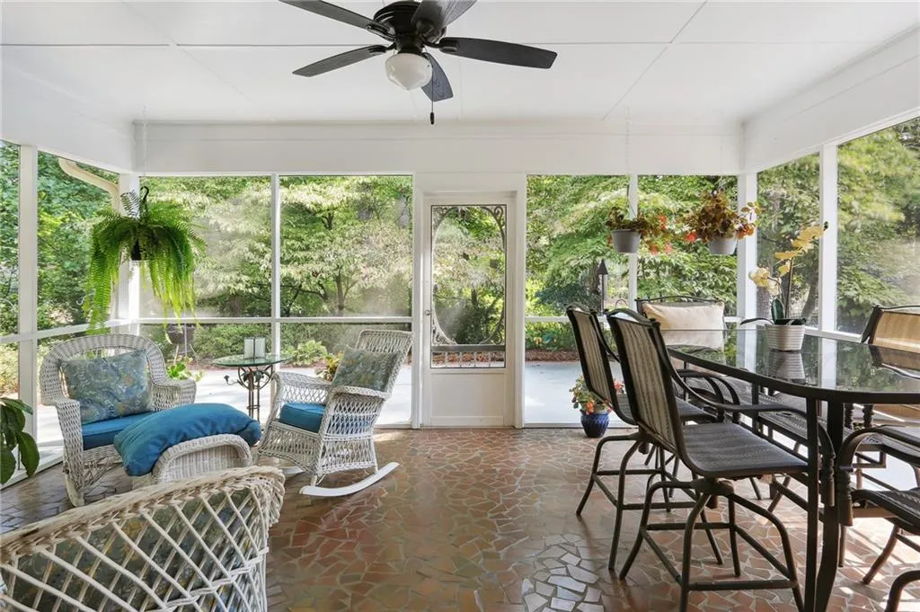 5740 Riverwood Drive, Atlanta, Georgia 30328, 4 Bedrooms Bedrooms, ,3 BathroomsBathrooms,Residential,Sold,5740 Riverwood Drive,7276307