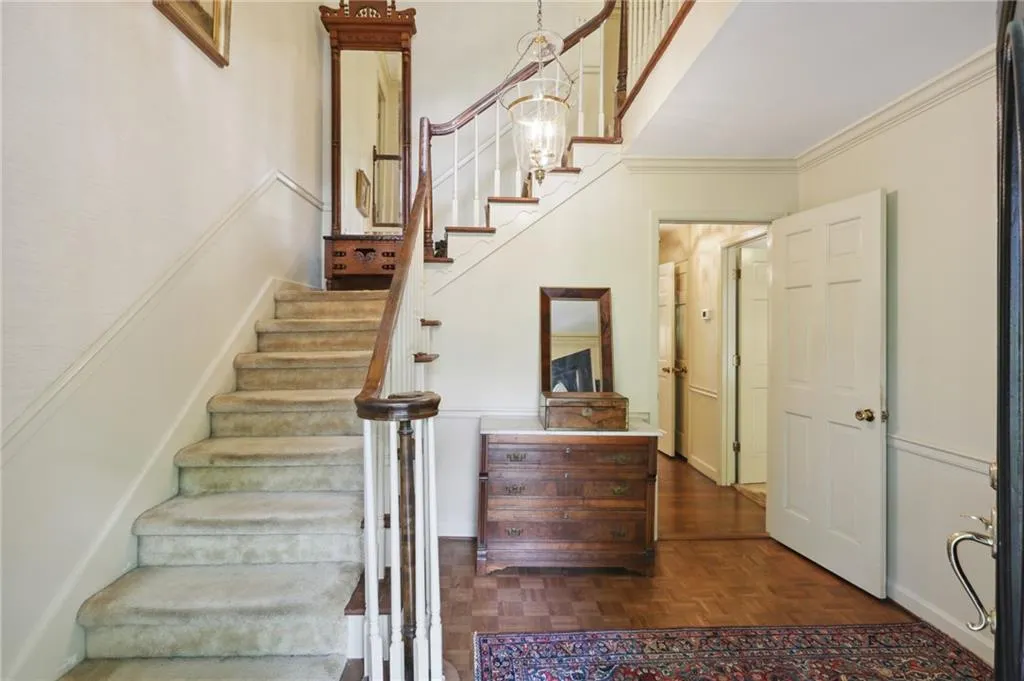 5740 Riverwood Drive, Atlanta, Georgia 30328, 4 Bedrooms Bedrooms, ,3 BathroomsBathrooms,Residential,Sold,5740 Riverwood Drive,7276307