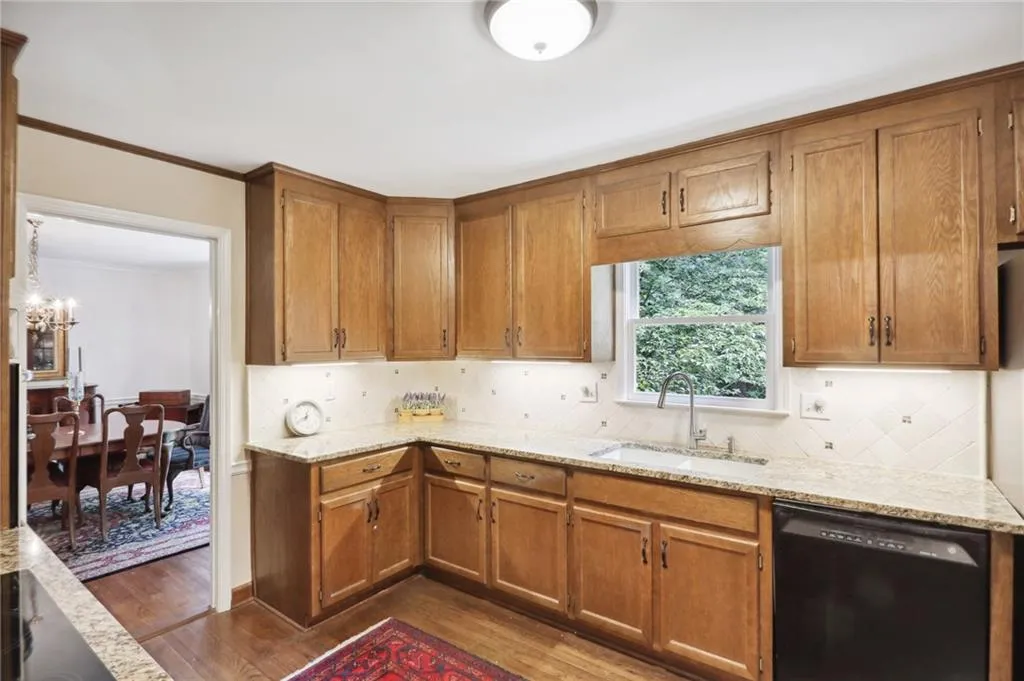 5740 Riverwood Drive, Atlanta, Georgia 30328, 4 Bedrooms Bedrooms, ,3 BathroomsBathrooms,Residential,Sold,5740 Riverwood Drive,7276307