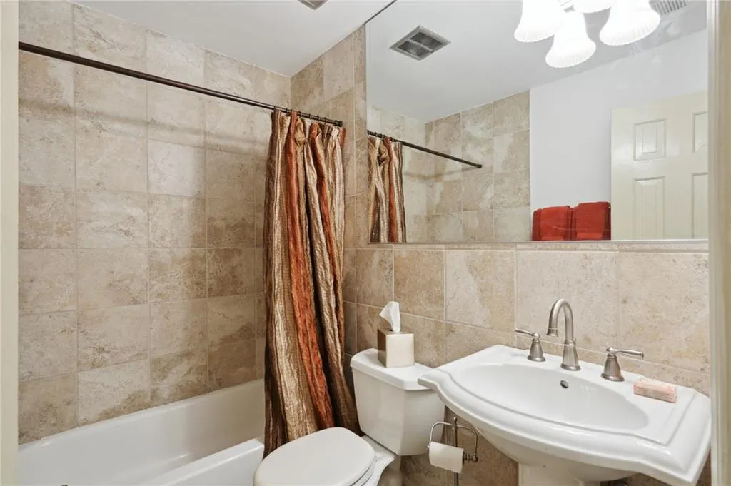 5740 Riverwood Drive, Atlanta, Georgia 30328, 4 Bedrooms Bedrooms, ,3 BathroomsBathrooms,Residential,Sold,5740 Riverwood Drive,7276307