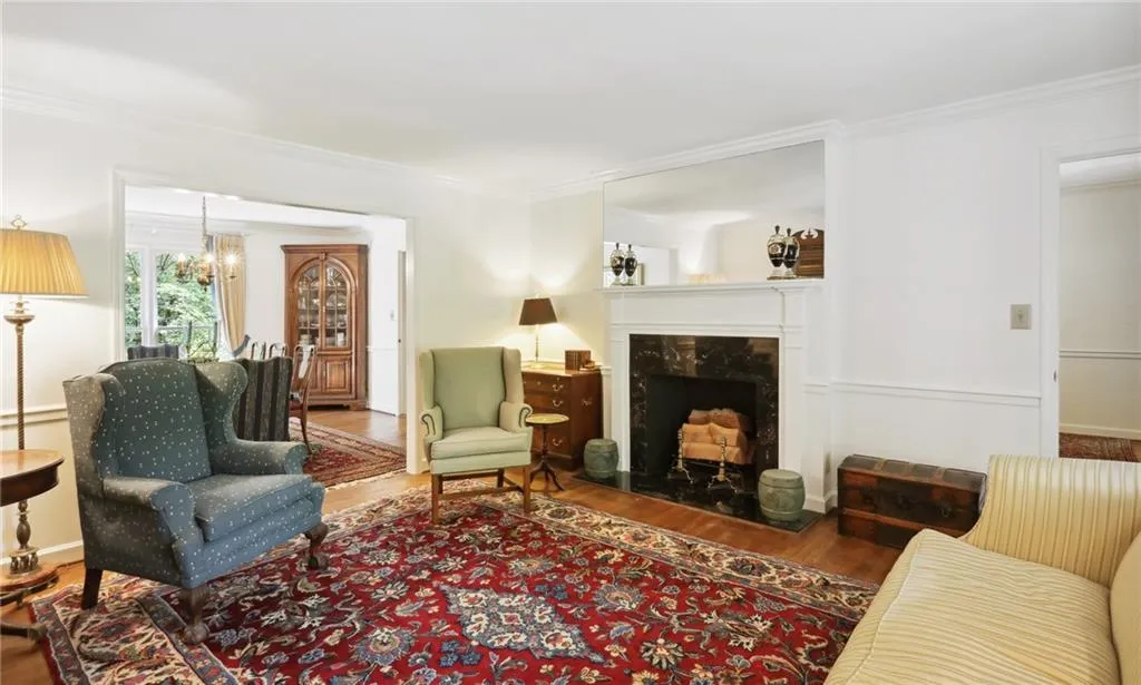 5740 Riverwood Drive, Atlanta, Georgia 30328, 4 Bedrooms Bedrooms, ,3 BathroomsBathrooms,Residential,Sold,5740 Riverwood Drive,7276307