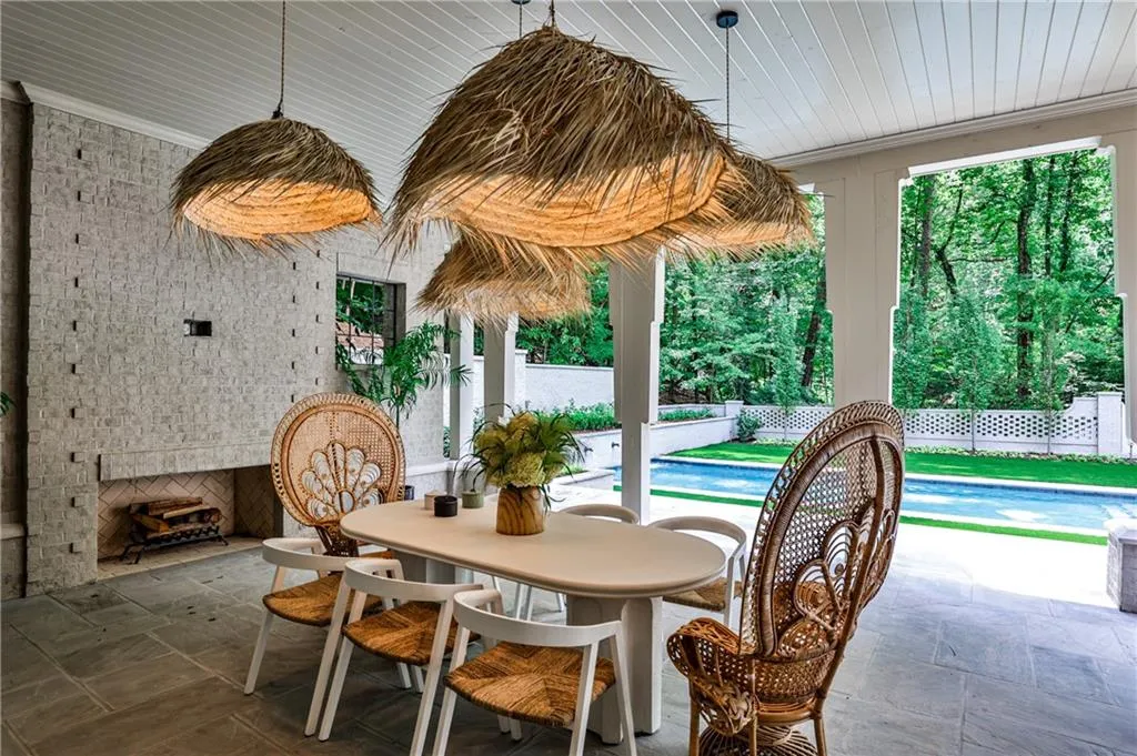3990 Paces Ferry Road Nw, Atlanta, Georgia 30327, 7 Bedrooms Bedrooms, ,7 BathroomsBathrooms,Residential,For Sale,3990 Paces Ferry Road Nw,7622362