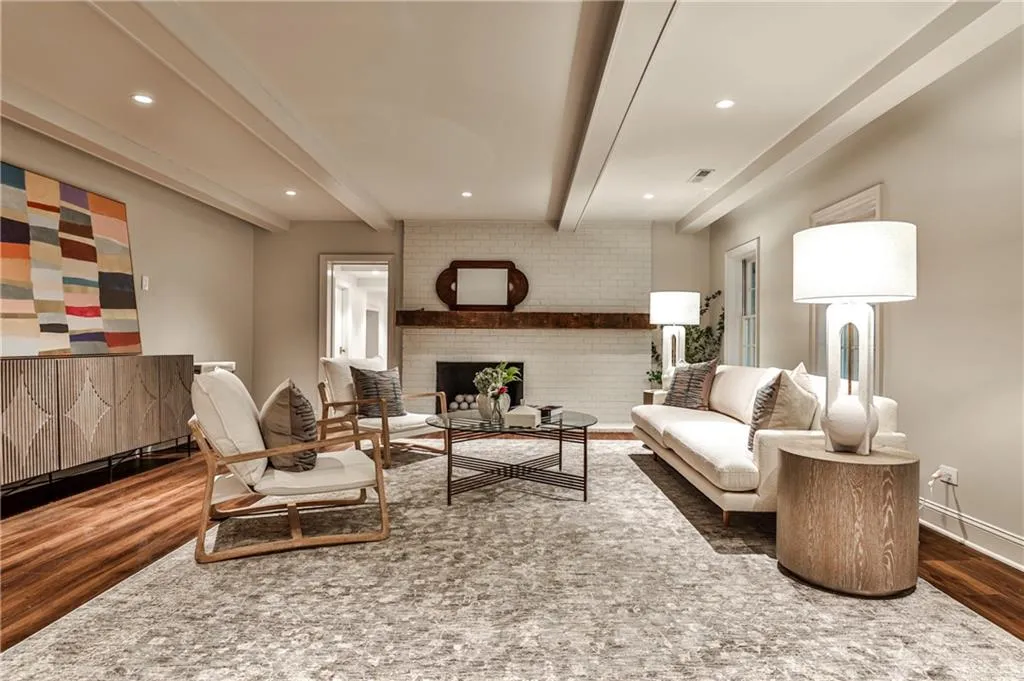 3990 Paces Ferry Road Nw, Atlanta, Georgia 30327, 7 Bedrooms Bedrooms, ,7 BathroomsBathrooms,Residential,For Sale,3990 Paces Ferry Road Nw,7622362