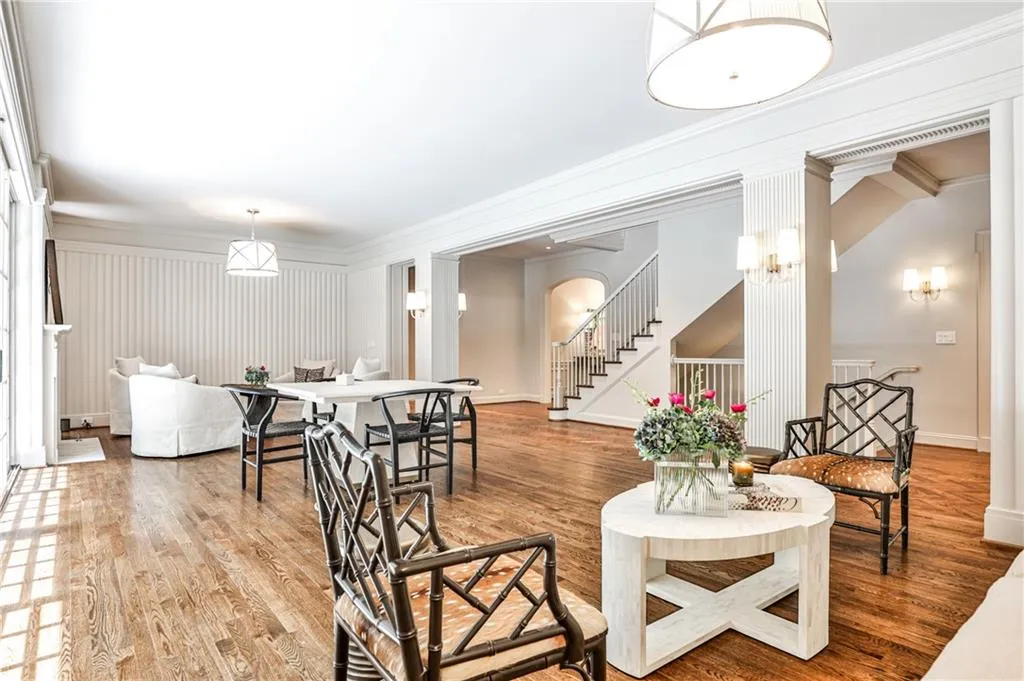 3990 Paces Ferry Road Nw, Atlanta, Georgia 30327, 7 Bedrooms Bedrooms, ,7 BathroomsBathrooms,Residential,For Sale,3990 Paces Ferry Road Nw,7622362