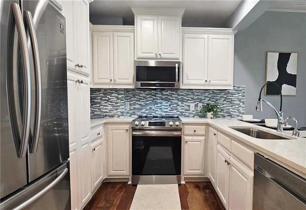 2277 Peachtree Road Ne Unit 507, Atlanta, Georgia 30309, 2 Bedrooms Bedrooms, ,2 BathroomsBathrooms,Residential,Sold,2277 Peachtree Road Ne Unit 507,7555331