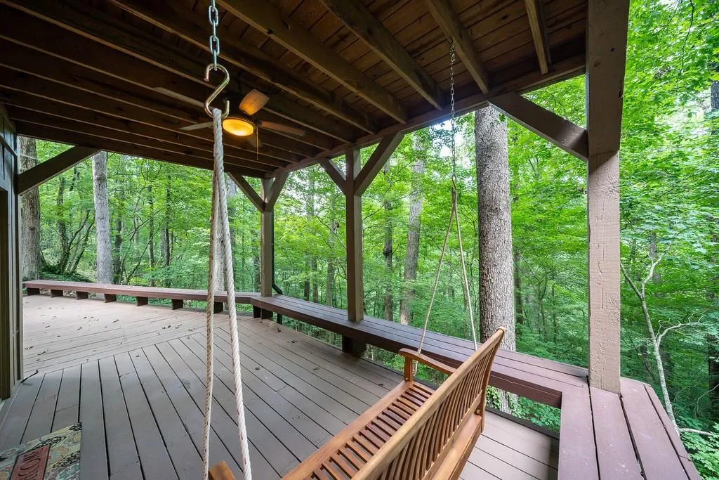 8271 Ison Road, Atlanta, Georgia 30350, 3 Bedrooms Bedrooms, ,3 BathroomsBathrooms,Residential,Sold,8271 Ison Road,6589324