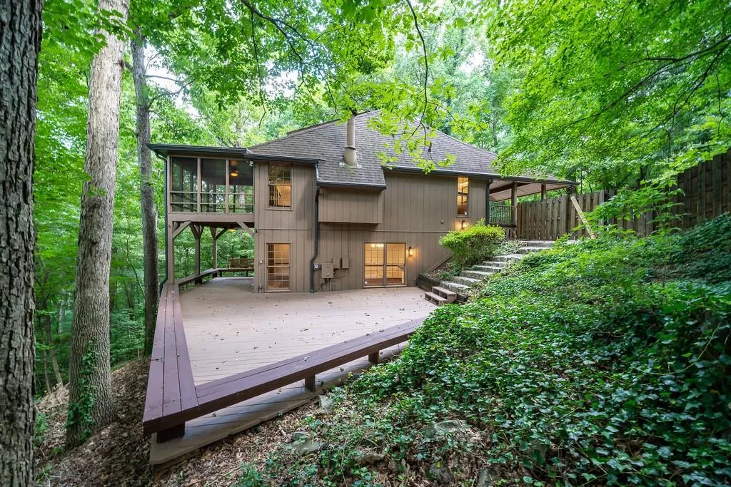 8271 Ison Road, Atlanta, Georgia 30350, 3 Bedrooms Bedrooms, ,3 BathroomsBathrooms,Residential,Sold,8271 Ison Road,6589324