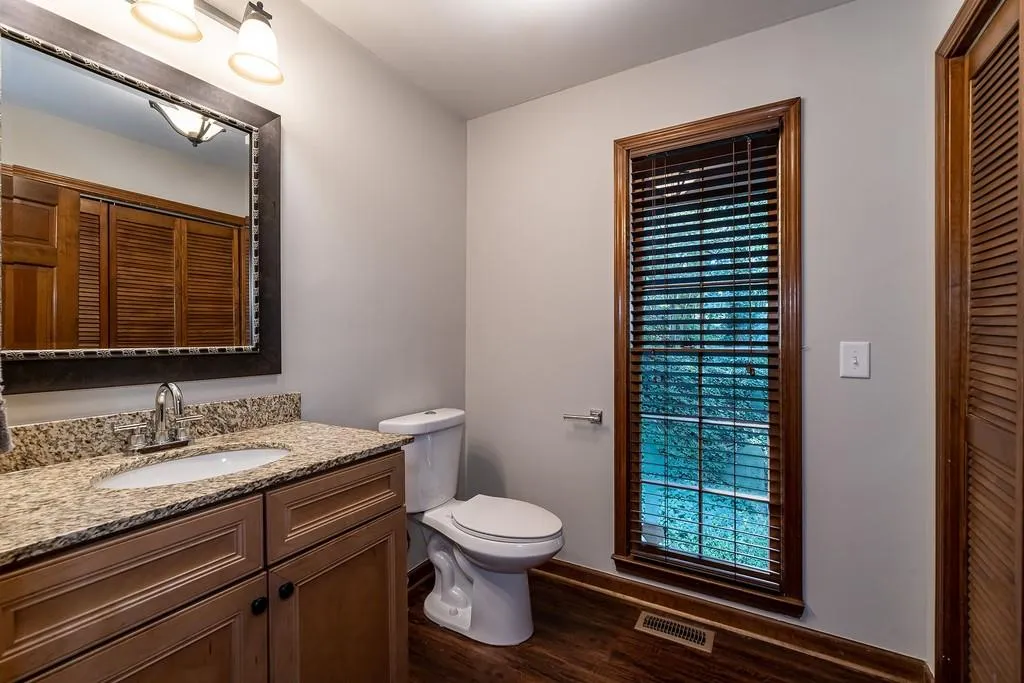 8271 Ison Road, Atlanta, Georgia 30350, 3 Bedrooms Bedrooms, ,3 BathroomsBathrooms,Residential,Sold,8271 Ison Road,6589324