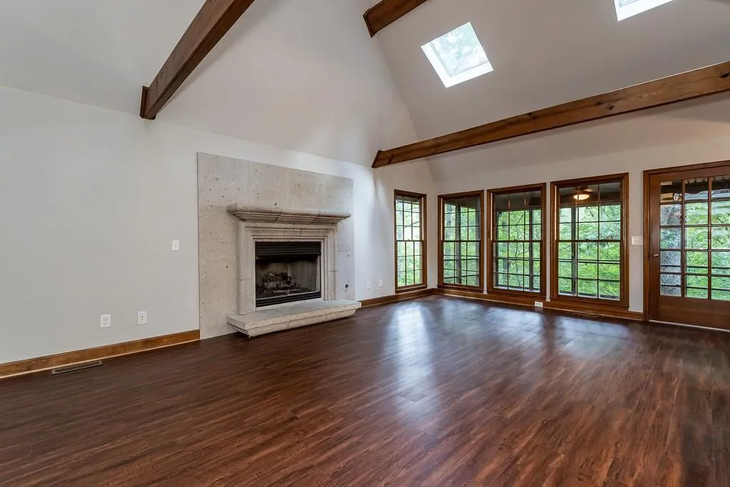 8271 Ison Road, Atlanta, Georgia 30350, 3 Bedrooms Bedrooms, ,3 BathroomsBathrooms,Residential,Sold,8271 Ison Road,6589324