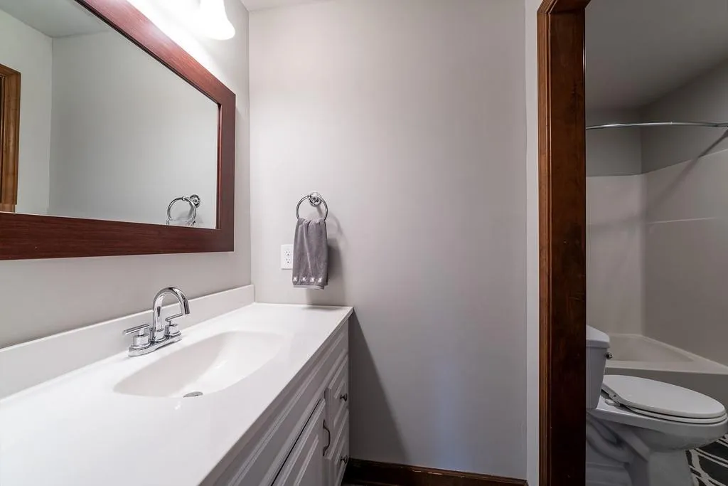 8271 Ison Road, Atlanta, Georgia 30350, 3 Bedrooms Bedrooms, ,3 BathroomsBathrooms,Residential,Sold,8271 Ison Road,6589324