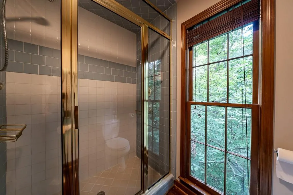 8271 Ison Road, Atlanta, Georgia 30350, 3 Bedrooms Bedrooms, ,3 BathroomsBathrooms,Residential,Sold,8271 Ison Road,6589324