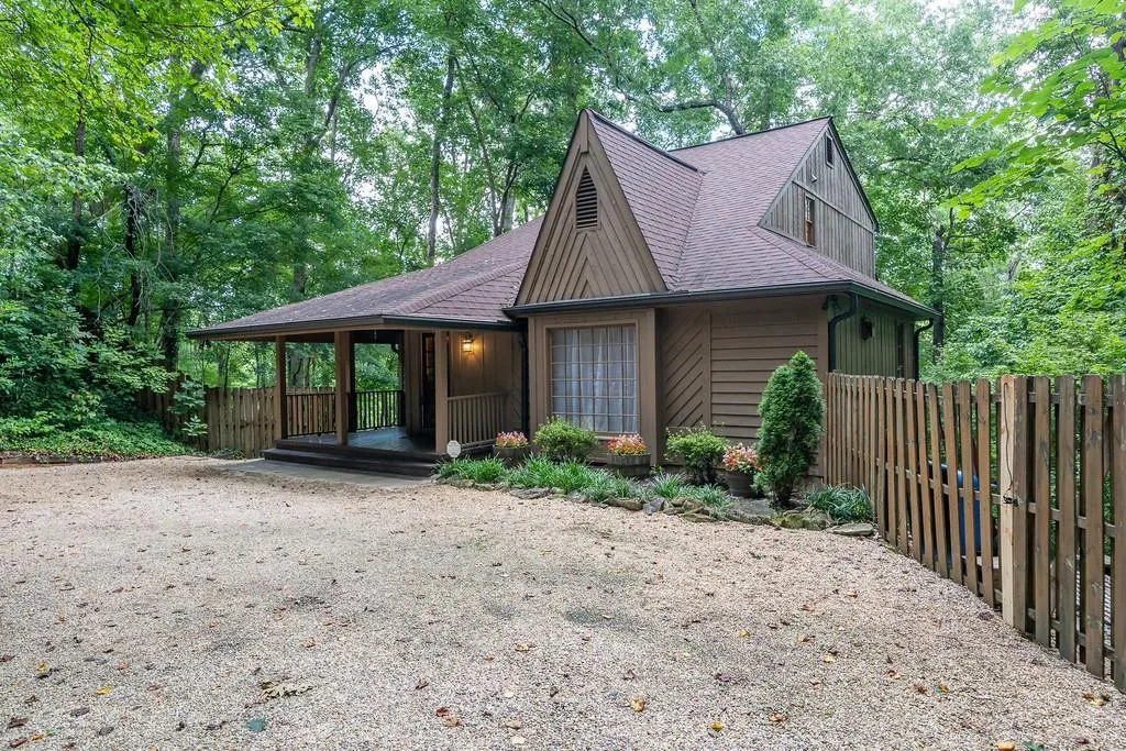 8271 Ison Road, Atlanta, Georgia 30350, 3 Bedrooms Bedrooms, ,3 BathroomsBathrooms,Residential,Sold,8271 Ison Road,6589324