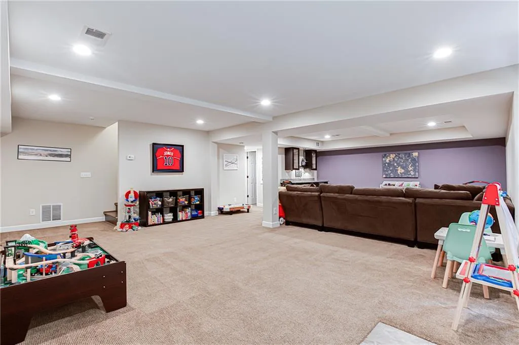 340 Stone Mill Trail, Sandy Springs, Georgia 30328, 4 Bedrooms Bedrooms, ,4 BathroomsBathrooms,Residential,Sold,340 Stone Mill Trail,7024026 340 Stone Mill Trail, Sandy Springs, Georgia 30328, 4 Bedrooms Bedrooms, ,4 BathroomsBathrooms,Residential,Sold,340 Stone Mill Trail,7024026