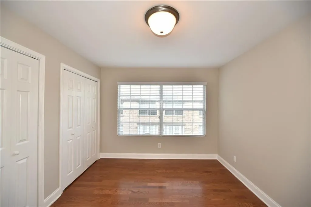 6980 Roswell Road Ne Unit F3, Atlanta, Georgia 30328, 3 Bedrooms Bedrooms, ,2 BathroomsBathrooms,Residential,Sold,6980 Roswell Road Ne Unit F3,5762358