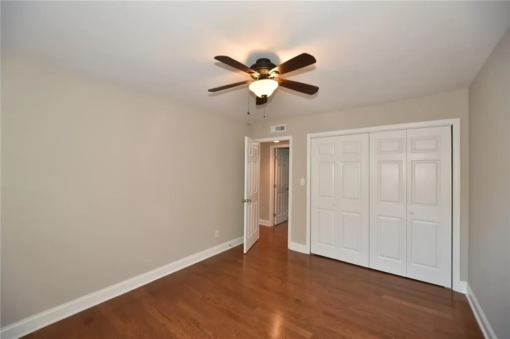 6980 Roswell Road Ne Unit F3, Atlanta, Georgia 30328, 3 Bedrooms Bedrooms, ,2 BathroomsBathrooms,Residential,Sold,6980 Roswell Road Ne Unit F3,5762358
