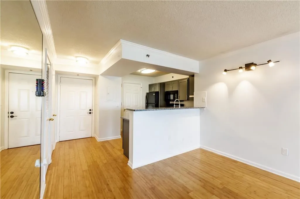795 Hammond Drive Unit 2001, Atlanta, Georgia 30328, 2 Bedrooms Bedrooms, ,1 BathroomBathrooms,Residential,Sold,795 Hammond Drive Unit 2001,6091370