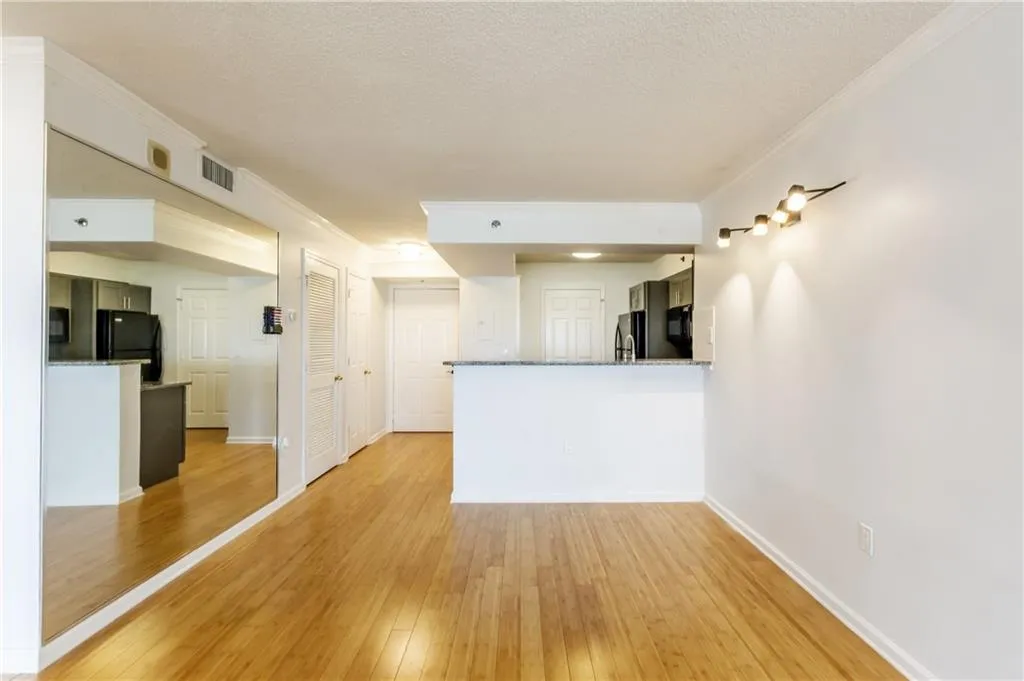 795 Hammond Drive Unit 2001, Atlanta, Georgia 30328, 2 Bedrooms Bedrooms, ,1 BathroomBathrooms,Residential,Sold,795 Hammond Drive Unit 2001,6091370