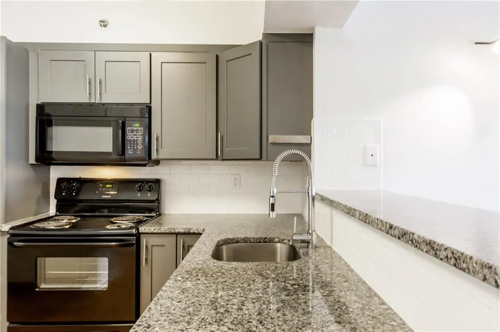 795 Hammond Drive Unit 2001, Atlanta, Georgia 30328, 2 Bedrooms Bedrooms, ,1 BathroomBathrooms,Residential,Sold,795 Hammond Drive Unit 2001,6091370