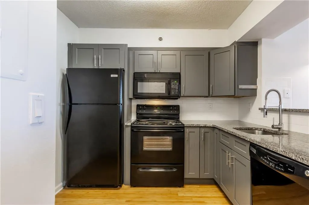 795 Hammond Drive Unit 2001, Atlanta, Georgia 30328, 2 Bedrooms Bedrooms, ,1 BathroomBathrooms,Residential,Sold,795 Hammond Drive Unit 2001,6091370