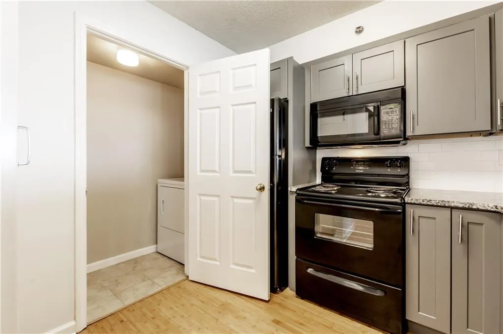 795 Hammond Drive Unit 2001, Atlanta, Georgia 30328, 2 Bedrooms Bedrooms, ,1 BathroomBathrooms,Residential,Sold,795 Hammond Drive Unit 2001,6091370