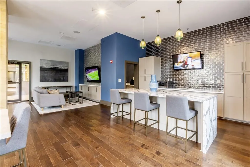 795 Hammond Drive Unit 2001, Atlanta, Georgia 30328, 2 Bedrooms Bedrooms, ,1 BathroomBathrooms,Residential,Sold,795 Hammond Drive Unit 2001,6091370