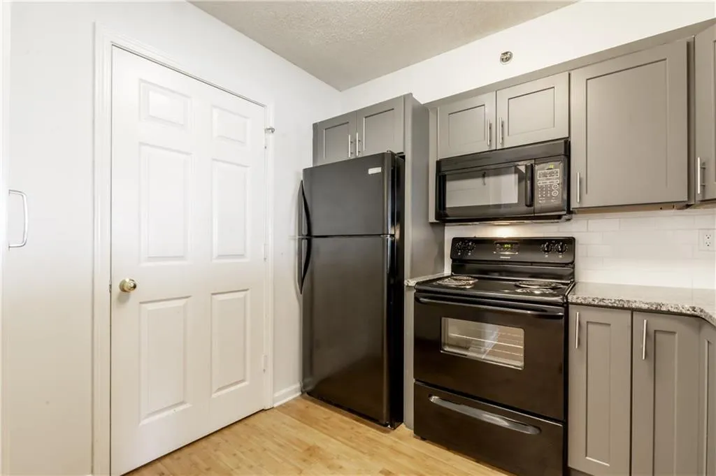 795 Hammond Drive Unit 2001, Atlanta, Georgia 30328, 2 Bedrooms Bedrooms, ,1 BathroomBathrooms,Residential,Sold,795 Hammond Drive Unit 2001,6091370