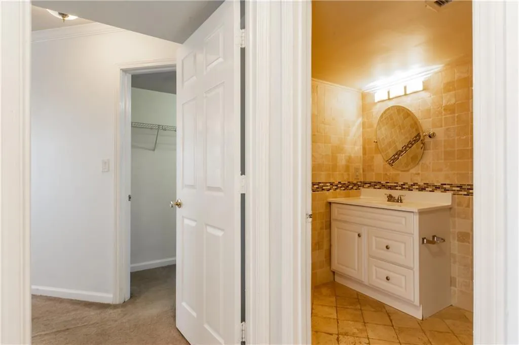 795 Hammond Drive Unit 2001, Atlanta, Georgia 30328, 2 Bedrooms Bedrooms, ,1 BathroomBathrooms,Residential,Sold,795 Hammond Drive Unit 2001,6091370