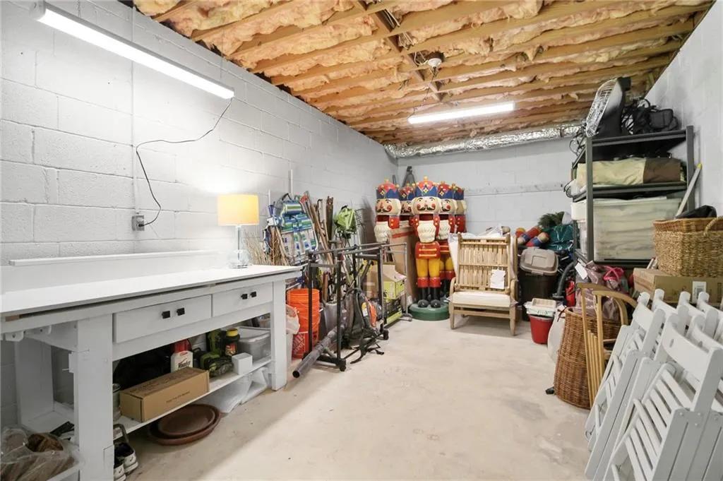 6135 Riverwood Drive, Atlanta, Georgia 30328, 4 Bedrooms Bedrooms, ,2 BathroomsBathrooms,Residential,Sold,6135 Riverwood Drive,6900128