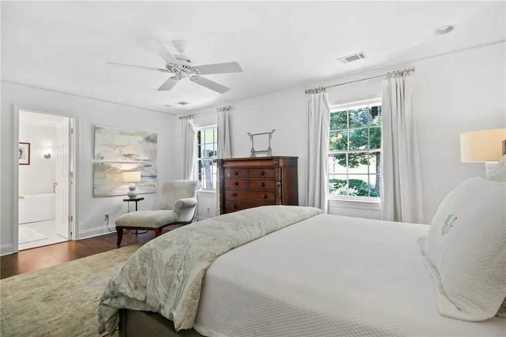 6135 Riverwood Drive, Atlanta, Georgia 30328, 4 Bedrooms Bedrooms, ,2 BathroomsBathrooms,Residential,Sold,6135 Riverwood Drive,6900128