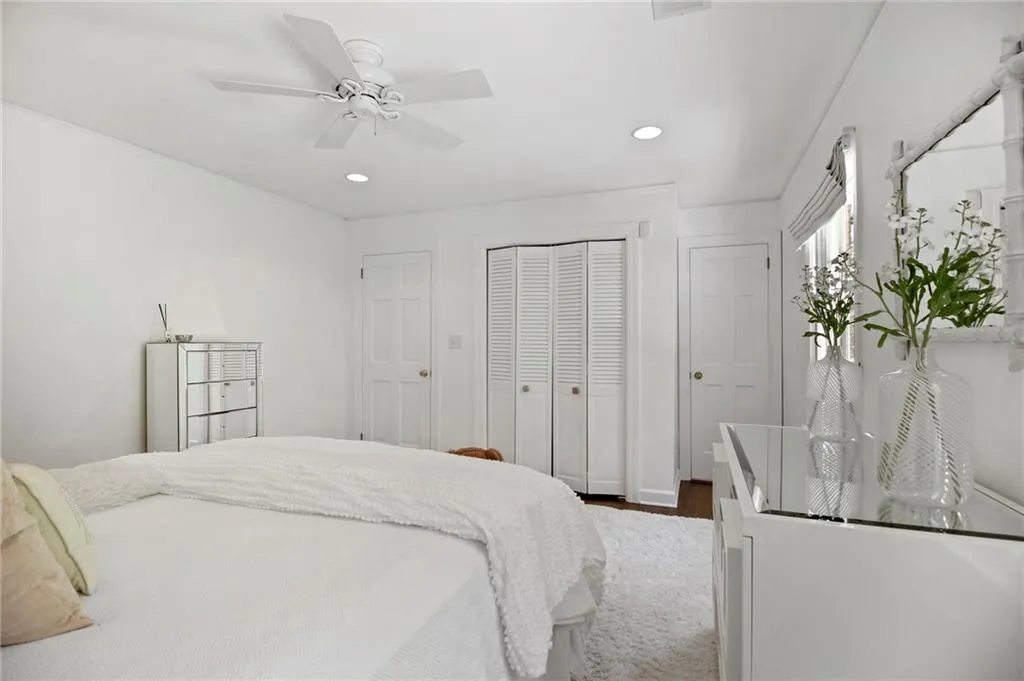 6135 Riverwood Drive, Atlanta, Georgia 30328, 4 Bedrooms Bedrooms, ,2 BathroomsBathrooms,Residential,Sold,6135 Riverwood Drive,6900128