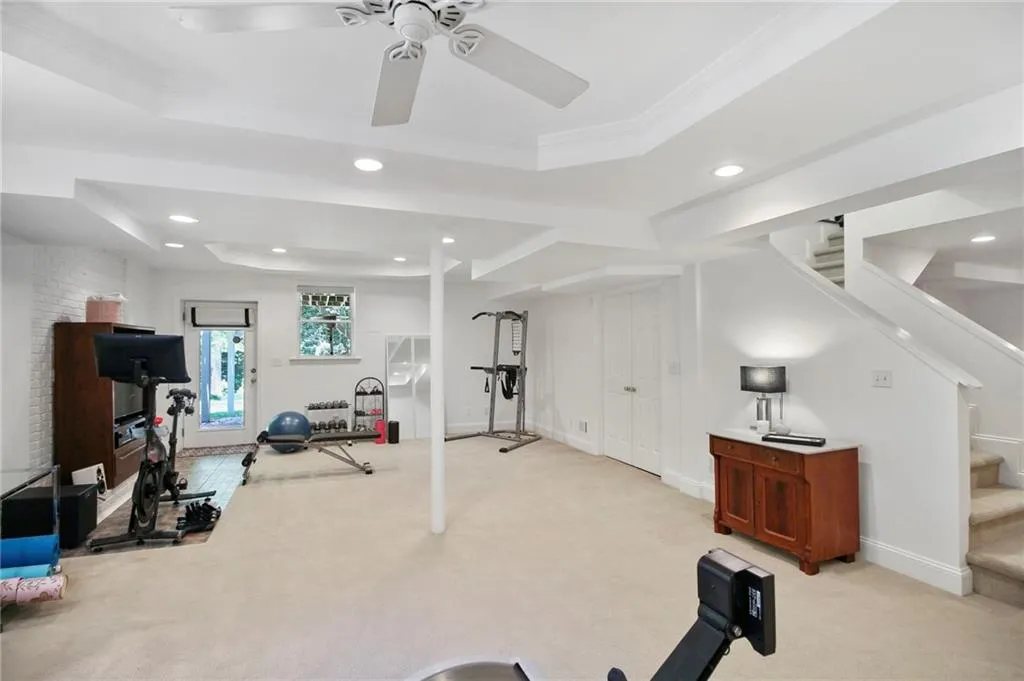 6135 Riverwood Drive, Atlanta, Georgia 30328, 4 Bedrooms Bedrooms, ,2 BathroomsBathrooms,Residential,Sold,6135 Riverwood Drive,6900128