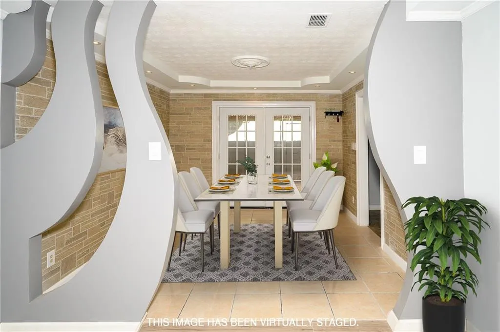 390 N River Parkway Unit E, Sandy Springs, Georgia 30350, 3 Bedrooms Bedrooms, ,2 BathroomsBathrooms,Residential,Sold,390 N River Parkway Unit E,7174803