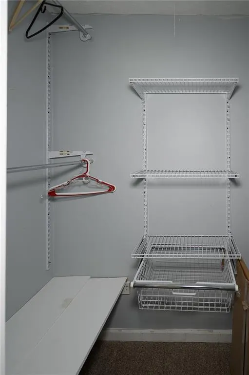 390 N River Parkway Unit E, Sandy Springs, Georgia 30350, 3 Bedrooms Bedrooms, ,2 BathroomsBathrooms,Residential,Sold,390 N River Parkway Unit E,7174803