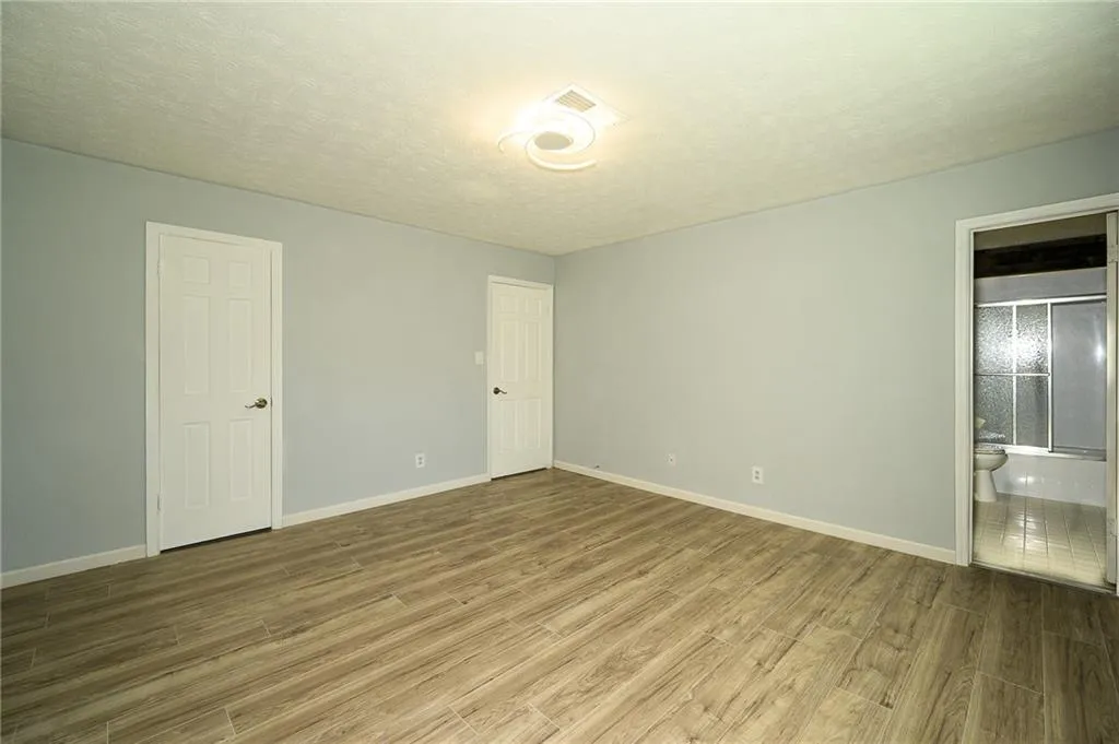 390 N River Parkway Unit E, Sandy Springs, Georgia 30350, 3 Bedrooms Bedrooms, ,2 BathroomsBathrooms,Residential,Sold,390 N River Parkway Unit E,7174803