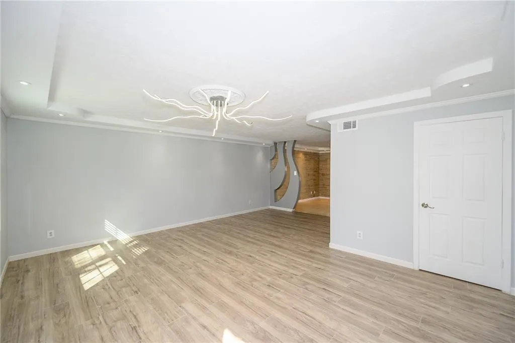 390 N River Parkway Unit E, Sandy Springs, Georgia 30350, 3 Bedrooms Bedrooms, ,2 BathroomsBathrooms,Residential,Sold,390 N River Parkway Unit E,7174803