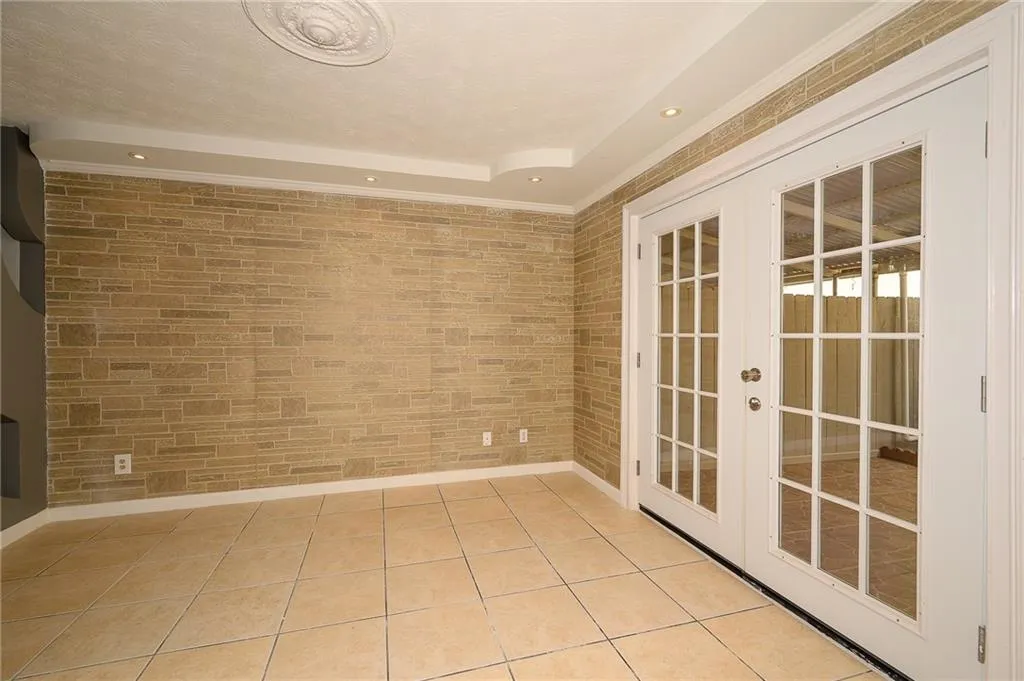 390 N River Parkway Unit E, Sandy Springs, Georgia 30350, 3 Bedrooms Bedrooms, ,2 BathroomsBathrooms,Residential,Sold,390 N River Parkway Unit E,7174803