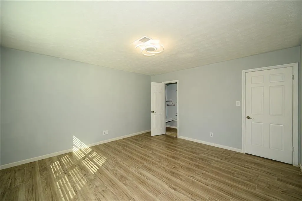 390 N River Parkway Unit E, Sandy Springs, Georgia 30350, 3 Bedrooms Bedrooms, ,2 BathroomsBathrooms,Residential,Sold,390 N River Parkway Unit E,7174803