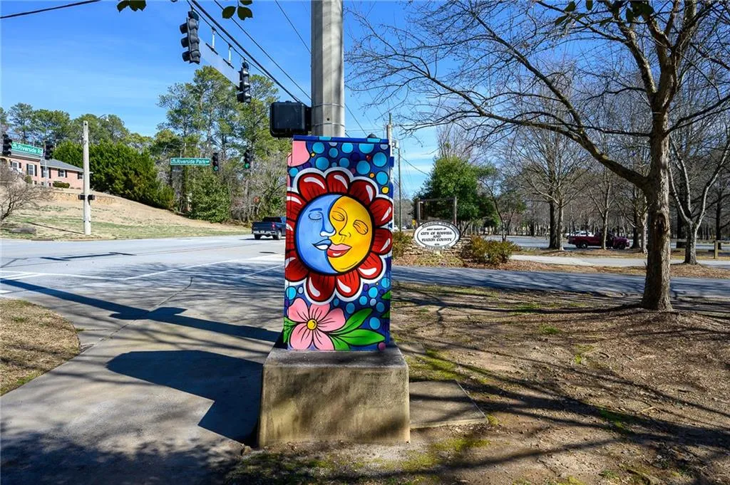 390 N River Parkway Unit E, Sandy Springs, Georgia 30350, 3 Bedrooms Bedrooms, ,2 BathroomsBathrooms,Residential,Sold,390 N River Parkway Unit E,7174803