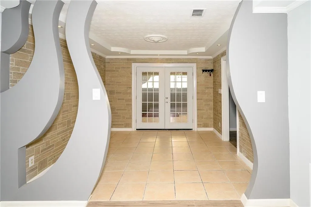 390 N River Parkway Unit E, Sandy Springs, Georgia 30350, 3 Bedrooms Bedrooms, ,2 BathroomsBathrooms,Residential,Sold,390 N River Parkway Unit E,7174803