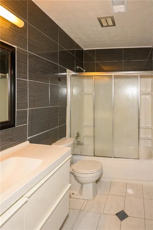 390 N River Parkway Unit E, Sandy Springs, Georgia 30350, 3 Bedrooms Bedrooms, ,2 BathroomsBathrooms,Residential,Sold,390 N River Parkway Unit E,7174803