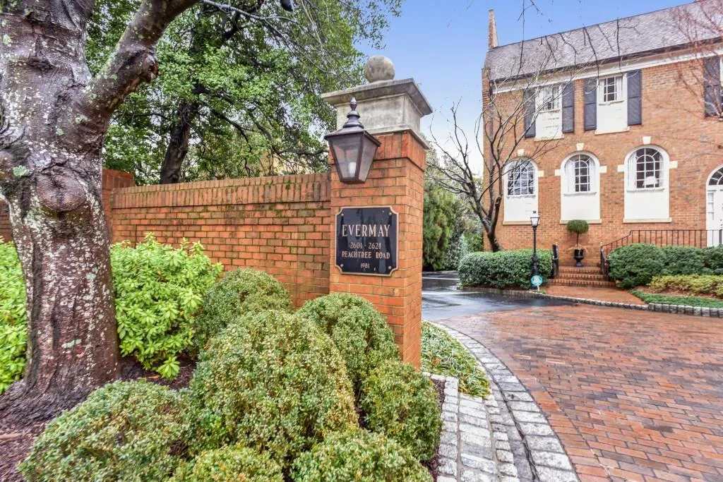 2617 Peachtree Road Ne, Atlanta, Georgia 30305, 4 Bedrooms Bedrooms, ,4 BathroomsBathrooms,Residential,Sold,2617 Peachtree Road Ne,5955833