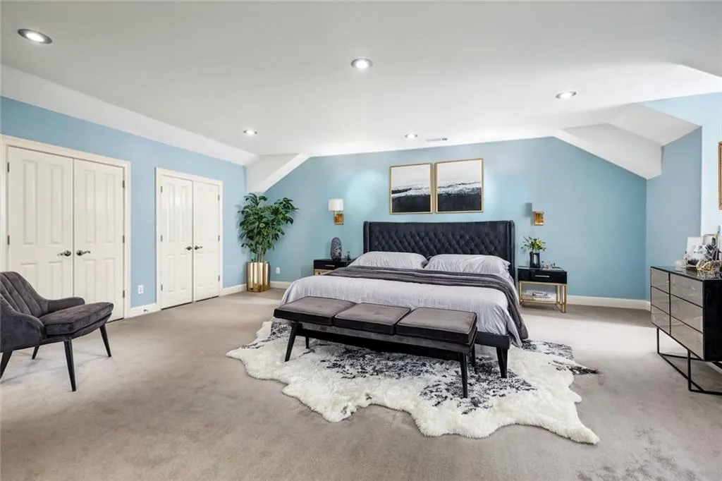 3127 Lenox Road Ne Unit 6, Atlanta, Georgia 30324, 4 Bedrooms Bedrooms, ,3 BathroomsBathrooms,Residential,For Sale,3127 Lenox Road Ne Unit 6,7707137