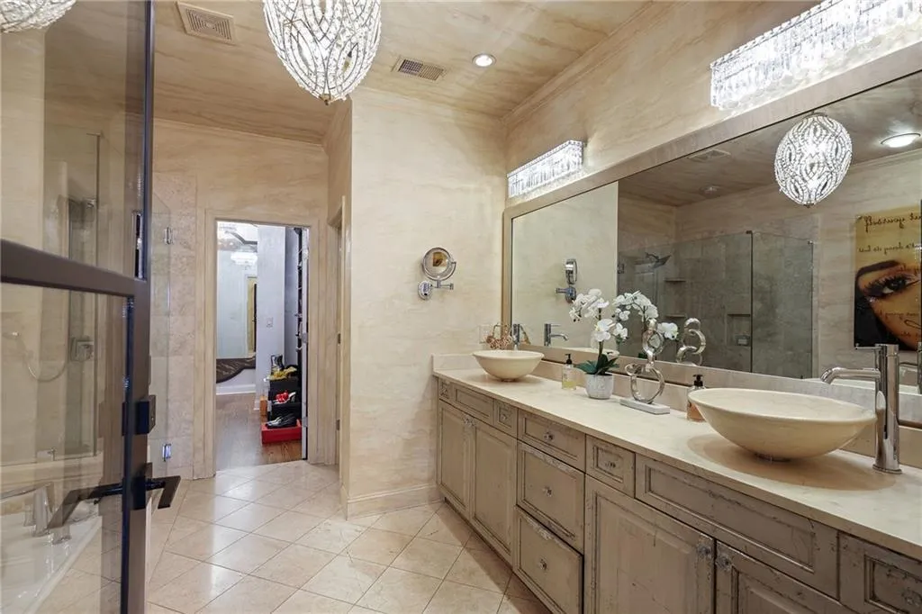 538 Sarabrook Place, Atlanta, Georgia 30342, 2 Bedrooms Bedrooms, ,3 BathroomsBathrooms,Residential,Sold,538 Sarabrook Place,7677175