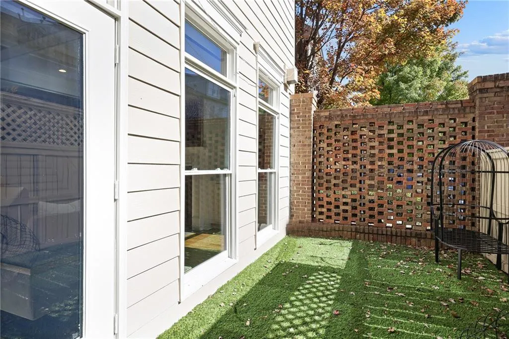 538 Sarabrook Place, Atlanta, Georgia 30342, 2 Bedrooms Bedrooms, ,3 BathroomsBathrooms,Residential,Sold,538 Sarabrook Place,7677175
