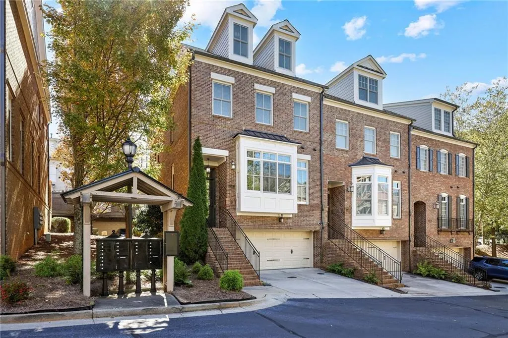 538 Sarabrook Place, Atlanta, Georgia 30342, 2 Bedrooms Bedrooms, ,3 BathroomsBathrooms,Residential,Sold,538 Sarabrook Place,7677175