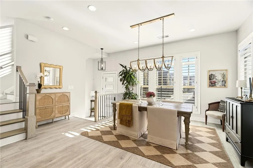 4342 Parkside Place, Atlanta, Georgia 30342, 3 Bedrooms Bedrooms, ,3 BathroomsBathrooms,Residential,Sold,4342 Parkside Place,7703881