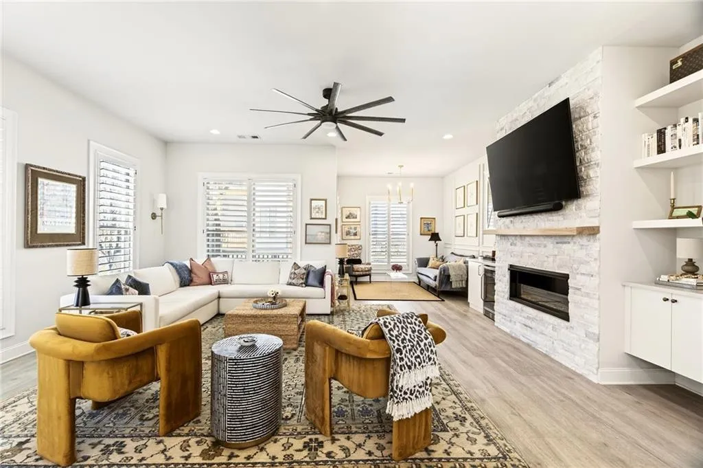 4342 Parkside Place, Atlanta, Georgia 30342, 3 Bedrooms Bedrooms, ,3 BathroomsBathrooms,Residential,Sold,4342 Parkside Place,7703881