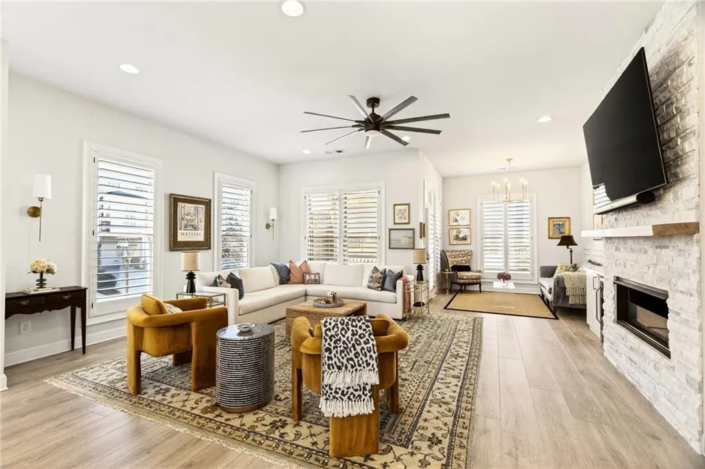 4342 Parkside Place, Atlanta, Georgia 30342, 3 Bedrooms Bedrooms, ,3 BathroomsBathrooms,Residential,Sold,4342 Parkside Place,7703881