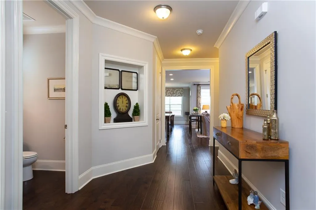 7800 Highland Bluff, Atlanta, Georgia 30328, 4 Bedrooms Bedrooms, ,2 BathroomsBathrooms,Residential,Sold,7800 Highland Bluff,6126406