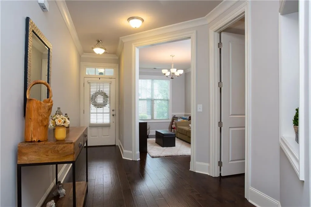 7800 Highland Bluff, Atlanta, Georgia 30328, 4 Bedrooms Bedrooms, ,2 BathroomsBathrooms,Residential,Sold,7800 Highland Bluff,6126406